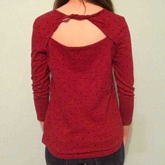 Old Navy Red and Black Polka Dot 3/4 Sleeved Top size XS - Picture 3 of 3